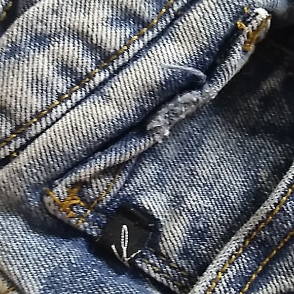 KanCan™ Vintage High Rise Medium Tint Boyfriend Jean size 28 - Picture 8 of 11